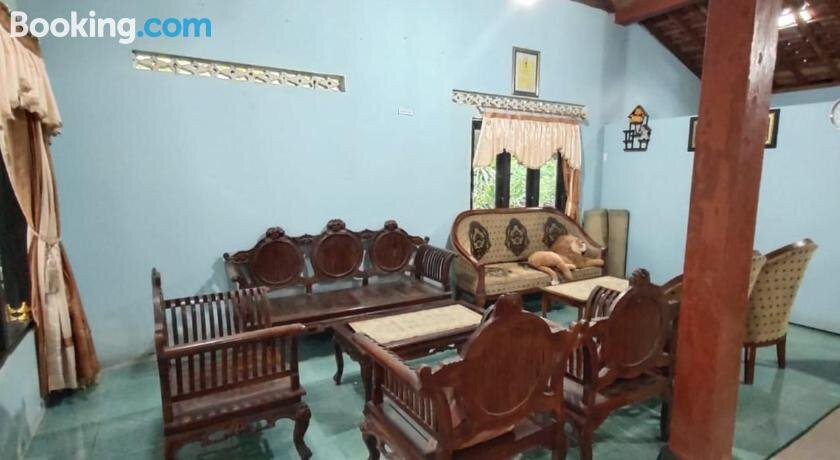 Kyla Guesthouse