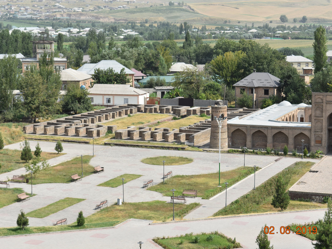 Caravanserai Khishtin