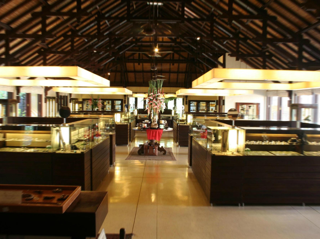 Prapen Jewelry & Artifacts景点图片