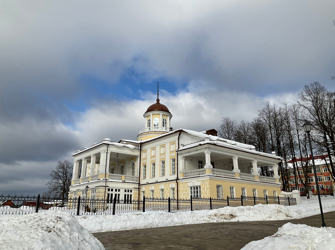 Staro-Nikolskoye Manor景点图片