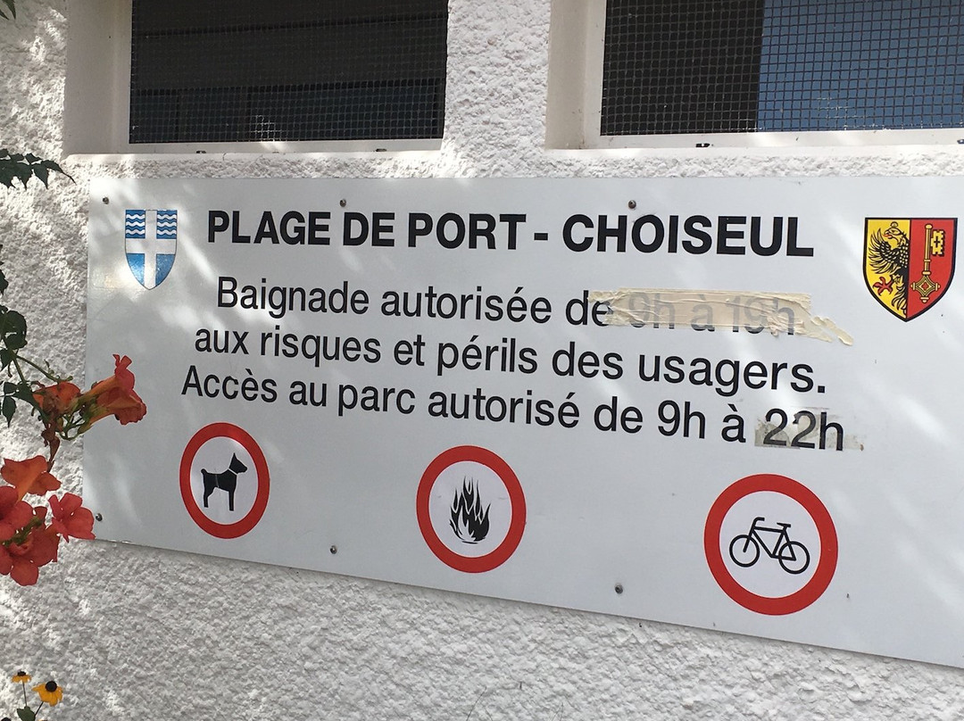 Plage de Port-Choiseul-韦尔苏瓦必去景点