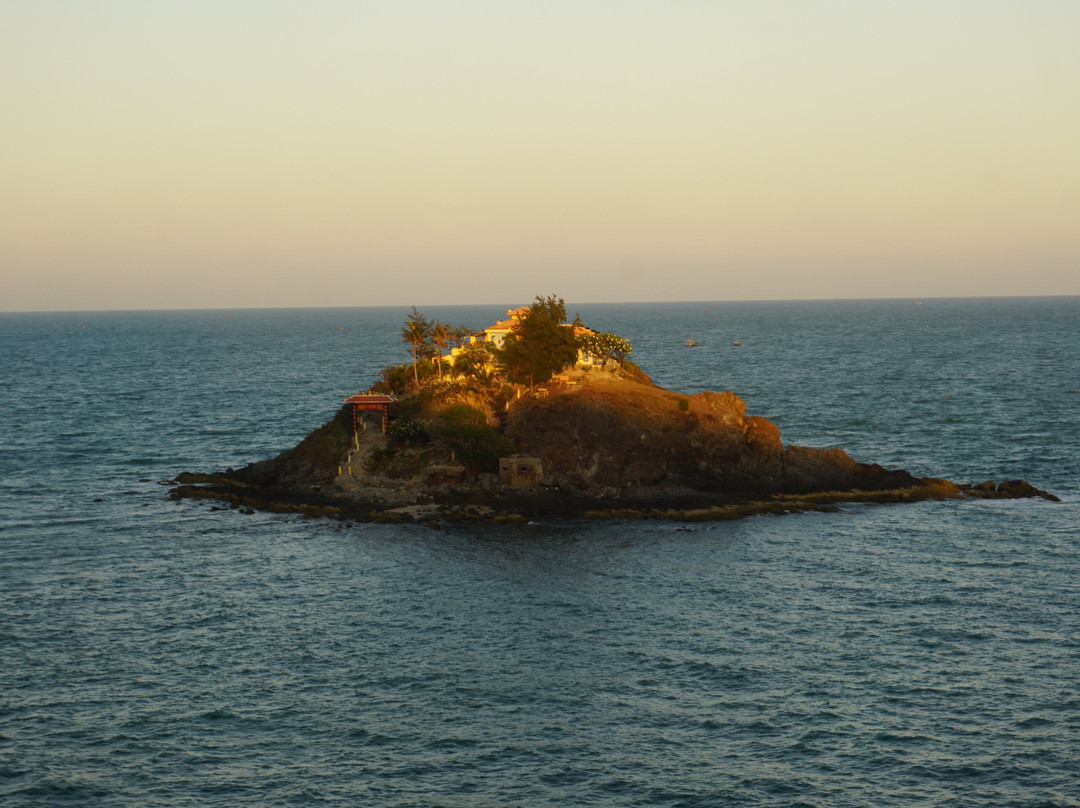 Hon Ba Island景点图片