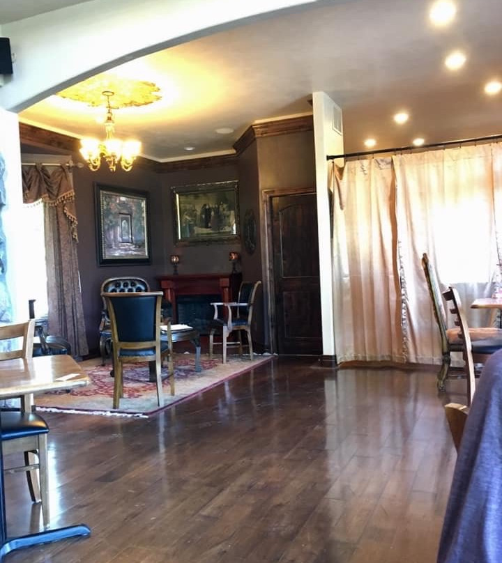 Arrowhead Manor主图