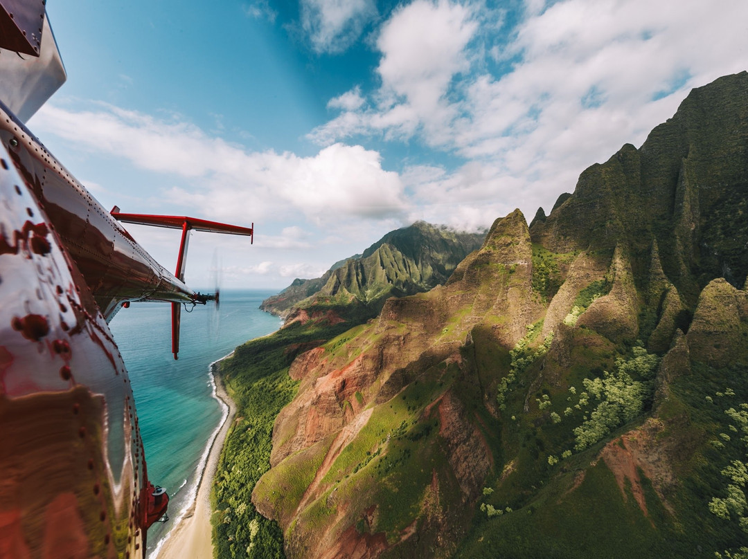 Airborne Aviation Tours-可爱岛必去景点