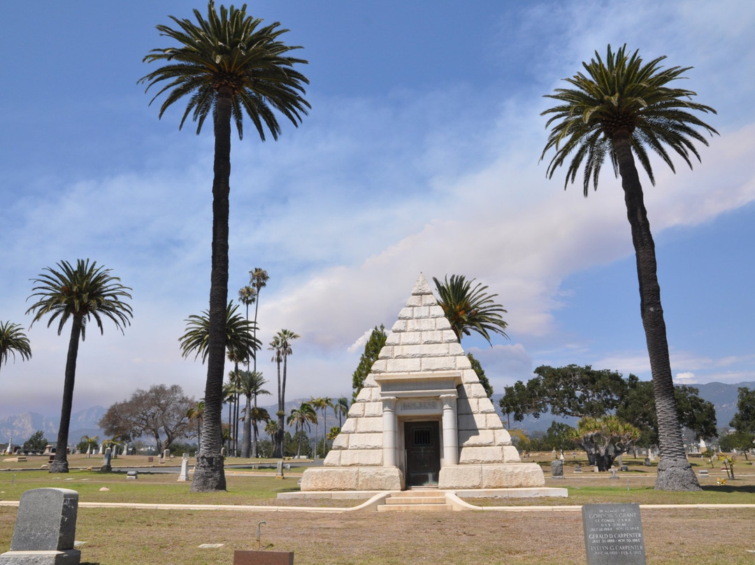 Santa Barbara Cemetery景点图片
