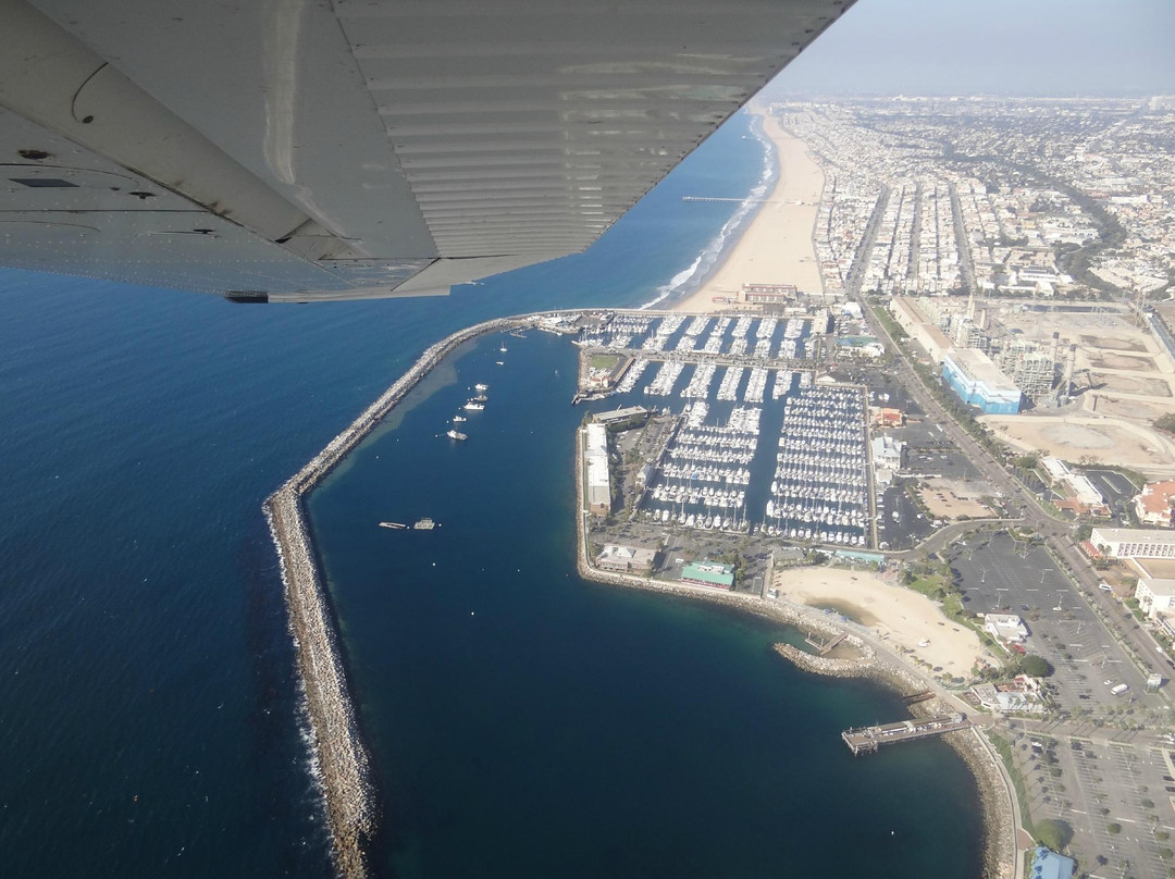 Celebrity Helicopters Day Tours-康普顿必去景点