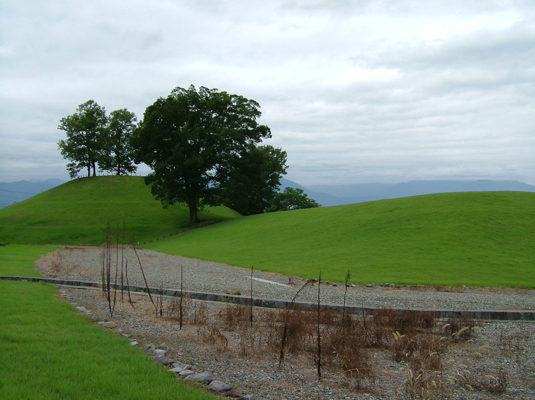 Choshizuka Tumulus-甲府市必去景点