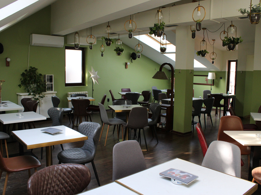 Passengers Bar