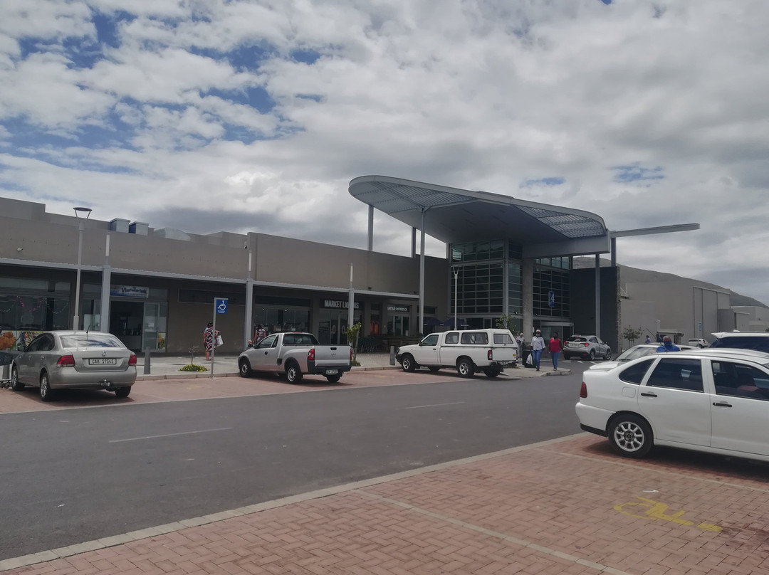 Whale Coast Mall-Sandbaai必去景点