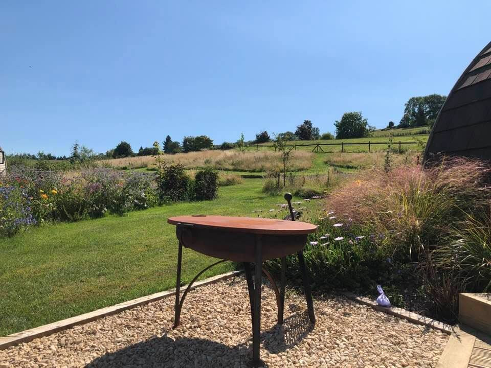 Slades Farm Bed and Breakfast with Luxury Glamping主图