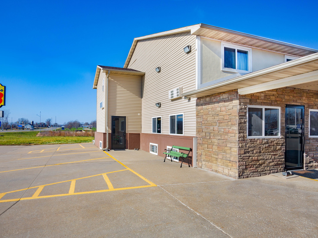 Super 8 By Wyndham Fort Madison主图