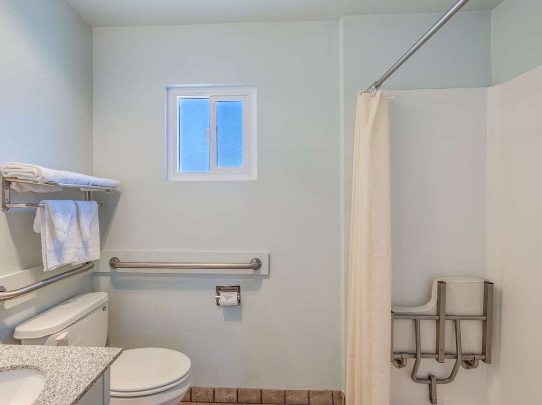 Econo Lodge Inn & Suites主图