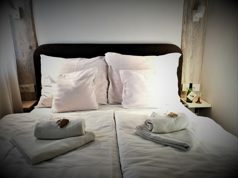 普罗提雅酒店主图