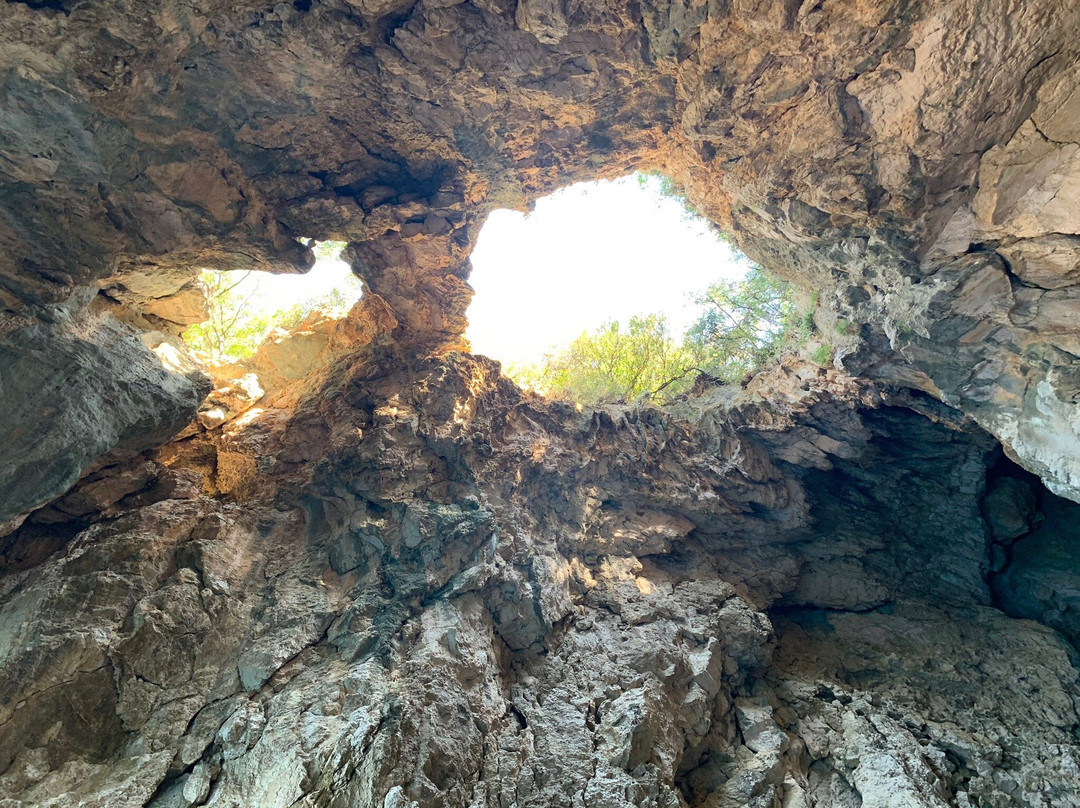 Pirate's Cave-Dhermi必去景点