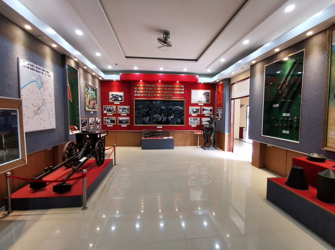 Bao Tang Quan Khu 9-芹苴必去景点