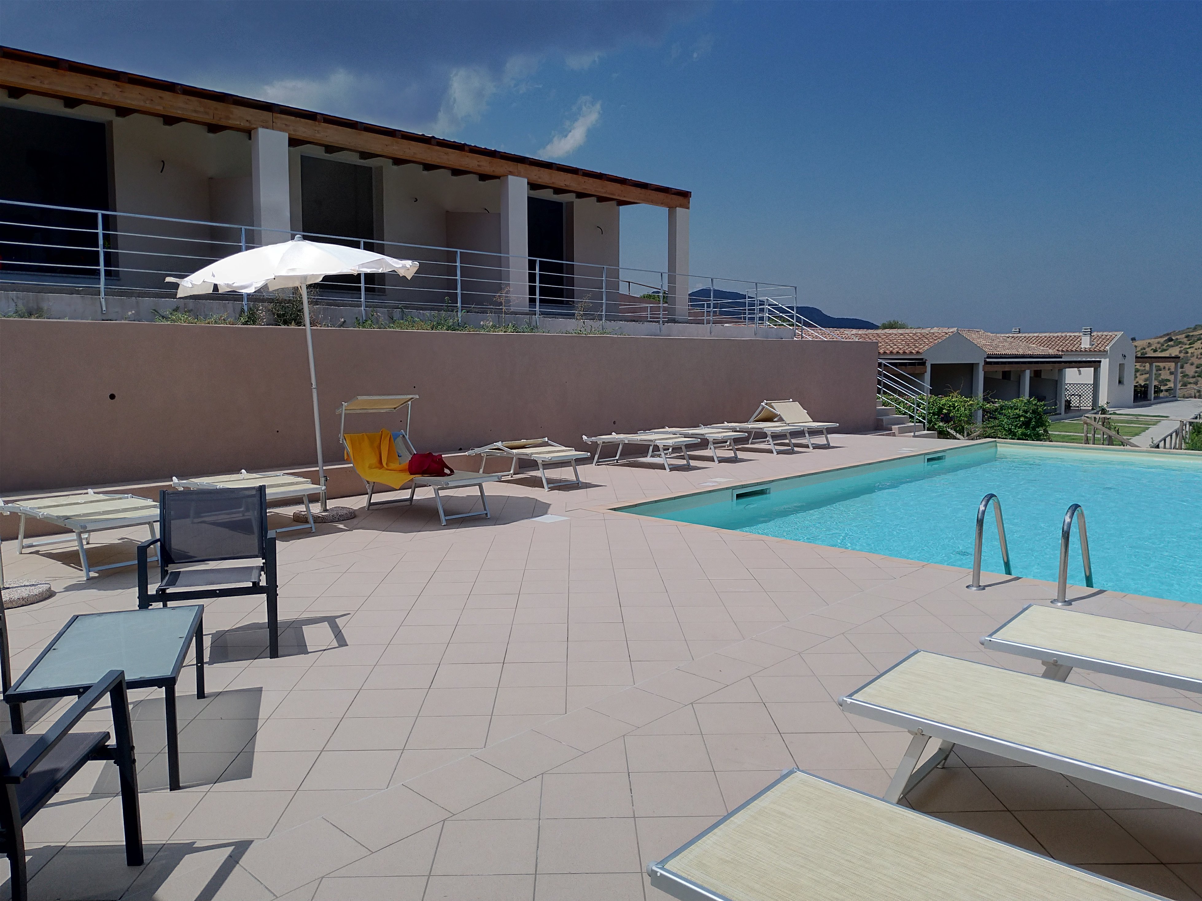 Azienda Agrituristica La Janna Di La Faj-泳池