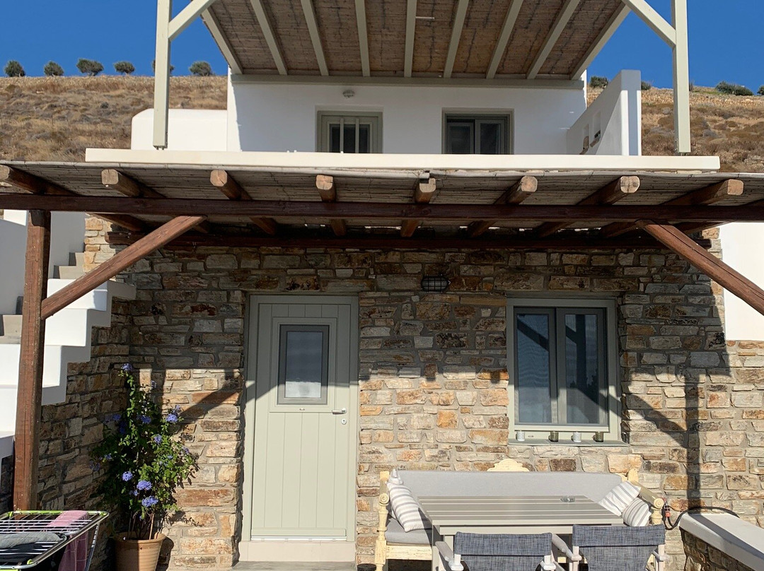 Lagadia Village主图