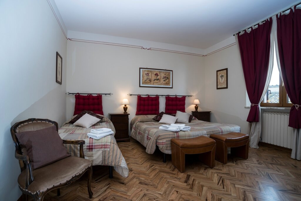 吉利阿奇食宿酒店主图