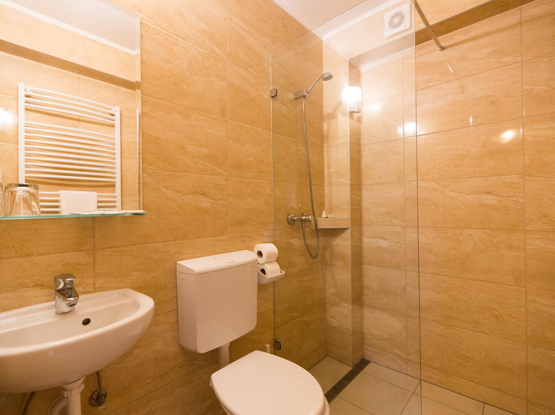 帕西欧佩泽欧酒店主图