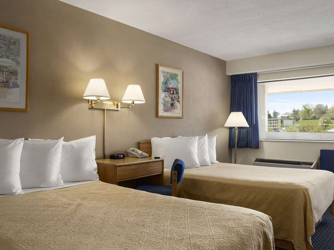 萨默塞特戴斯酒店主图