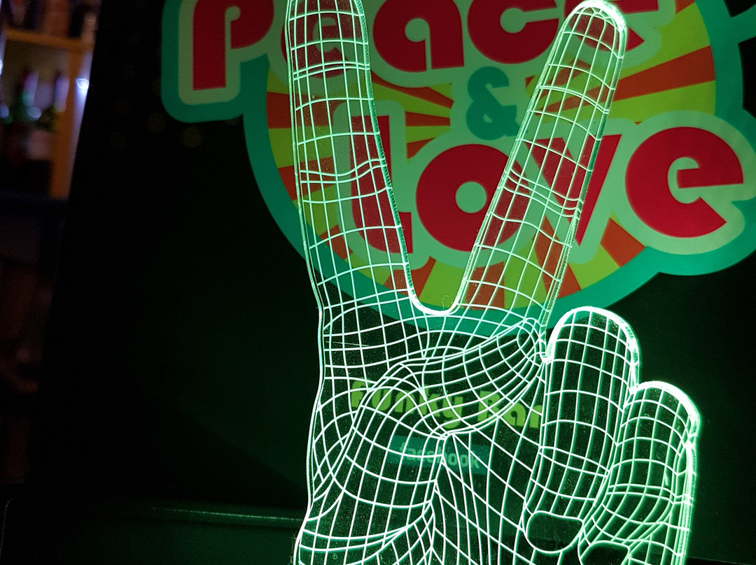 Peace&Love Funkybar-贝拉里亚-伊贾马里纳必去景点