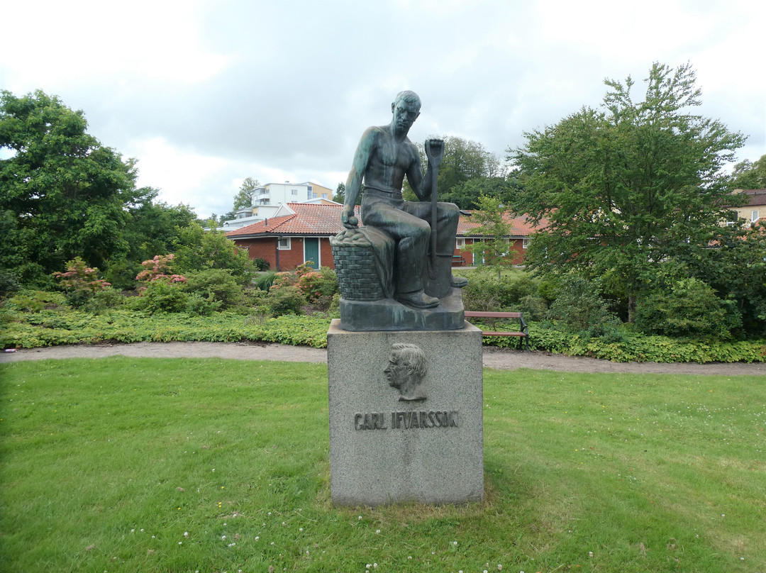 Statue "Carl Ifvarsson"-Laholm必去景点