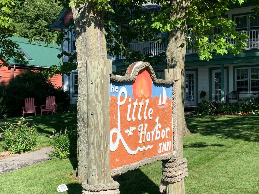 Little Harbor Inn主图