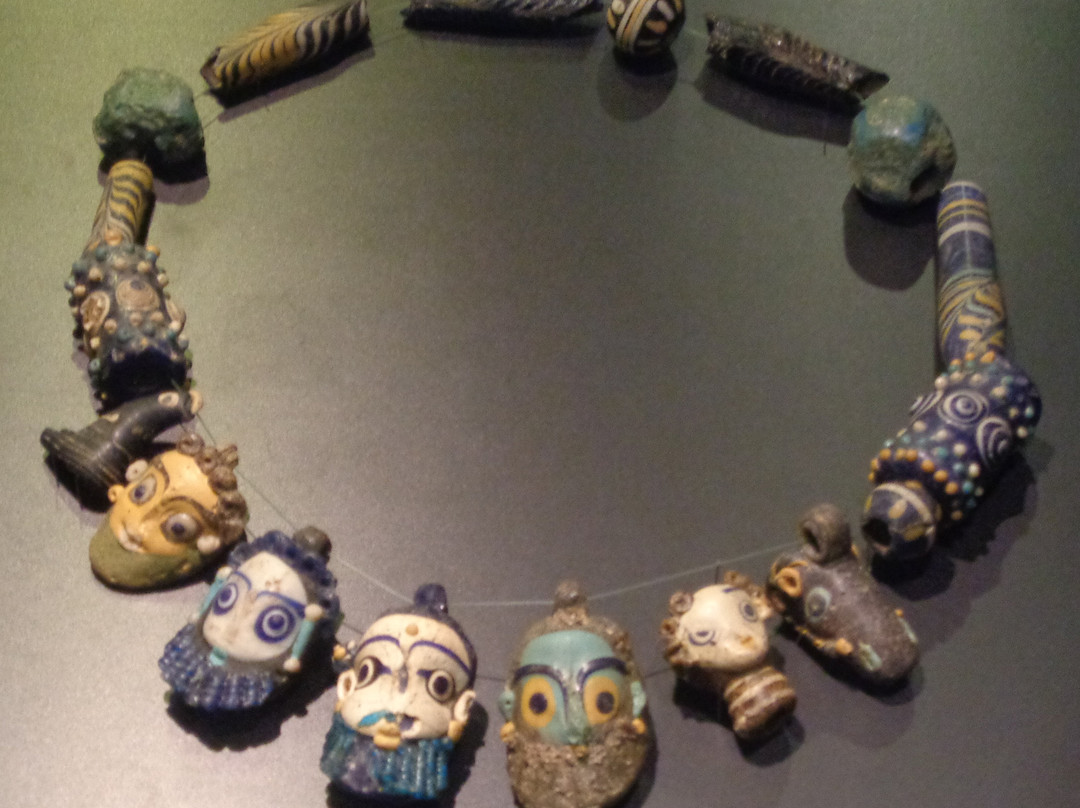 Civic Archaeological Museum Giovanni Patroni-普拉必去景点