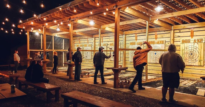 865 Axe Throwing-诺克斯维尔必去景点
