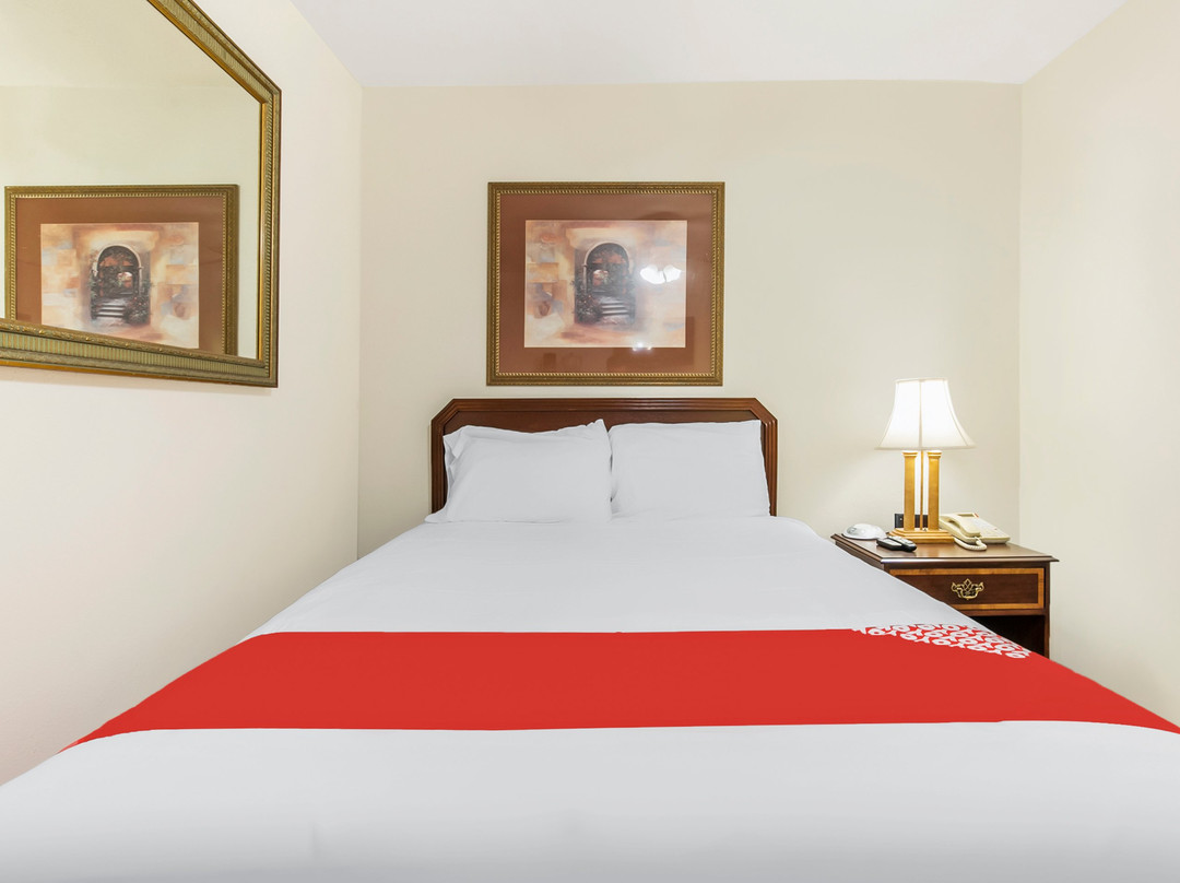 OYO Hotel Sulphur LA Hwy 90 West