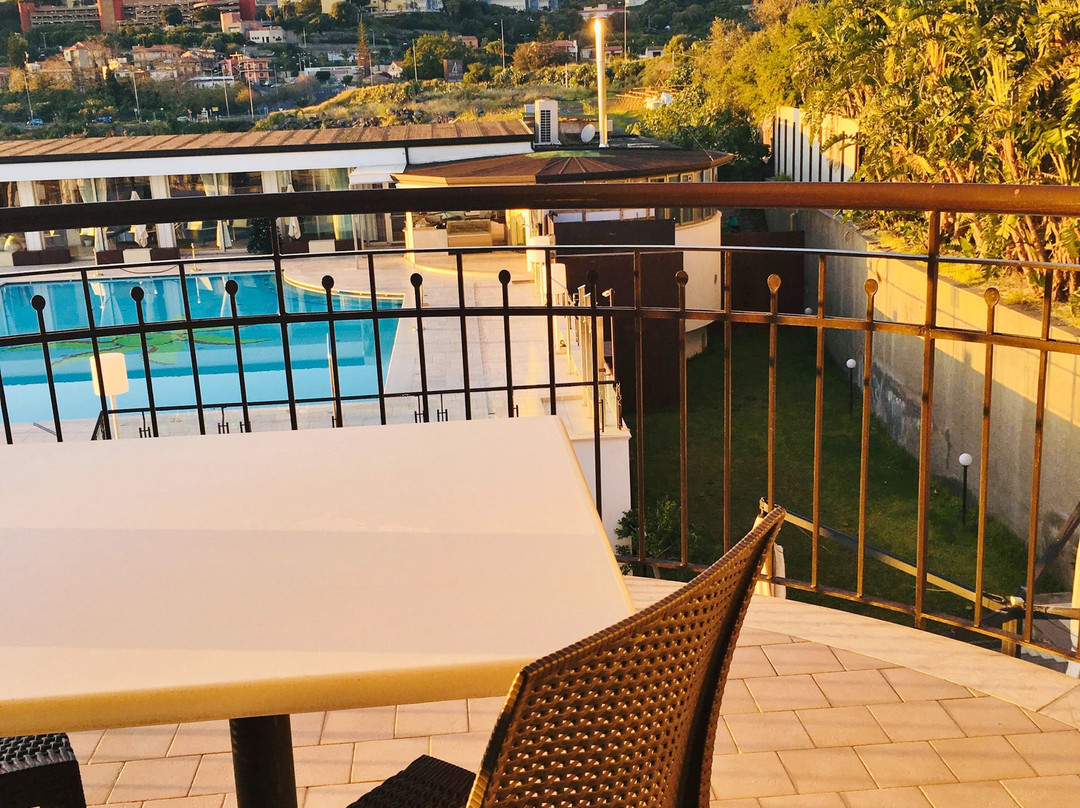 4 Spa Resort Hotel主图