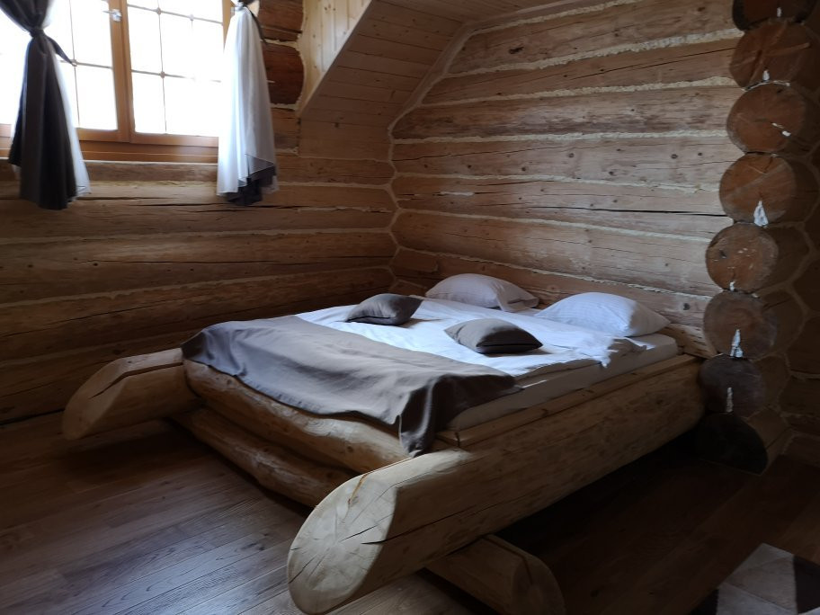 Hotel Emrovic Raj主图