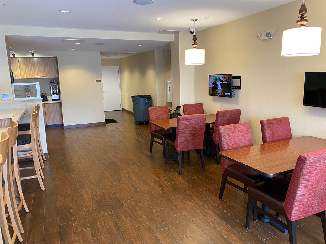 TownePlace Suites by Marriott Kansas City Airport主图