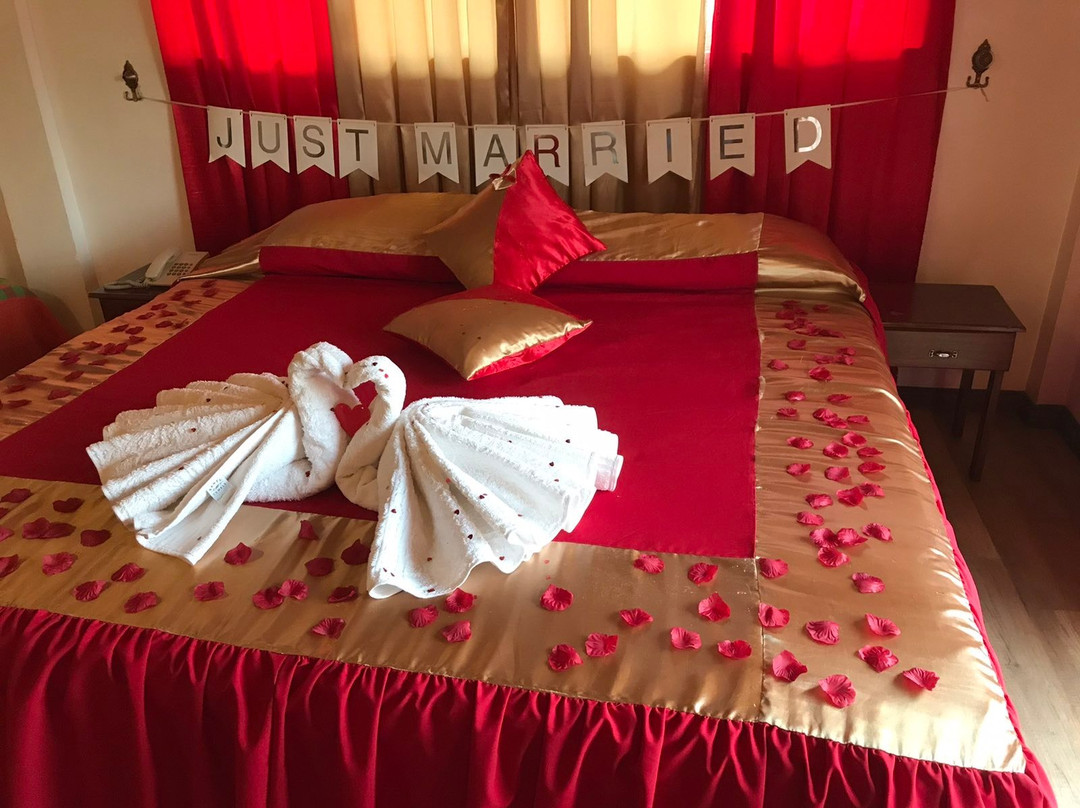 米迪基酒店主图