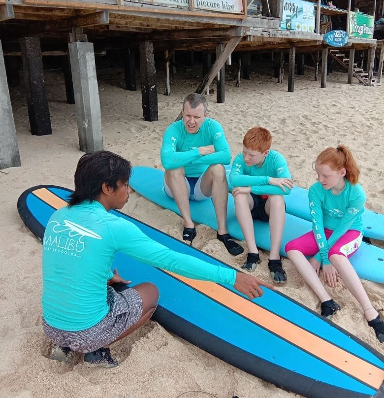 Malibu Surf School Bali-金巴兰必去景点