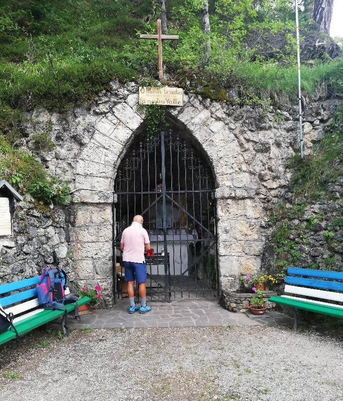 Grotta di Lourdes景点图片