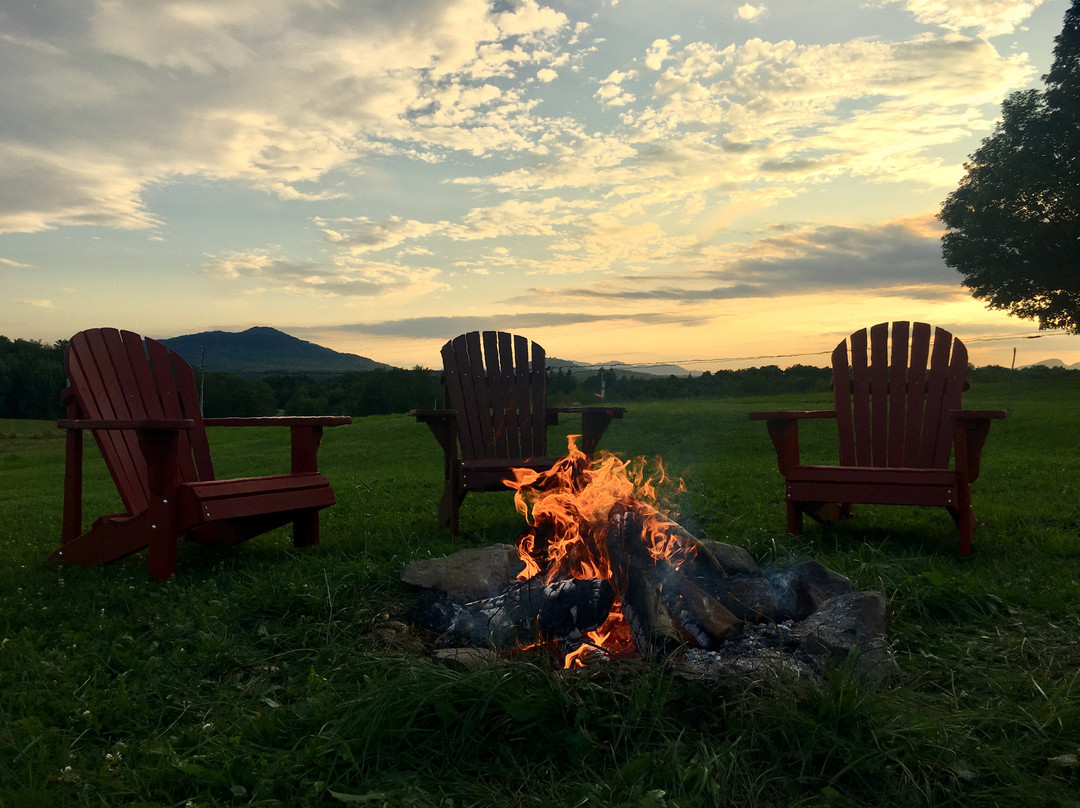 L'échappée Belle Chez Robert主图