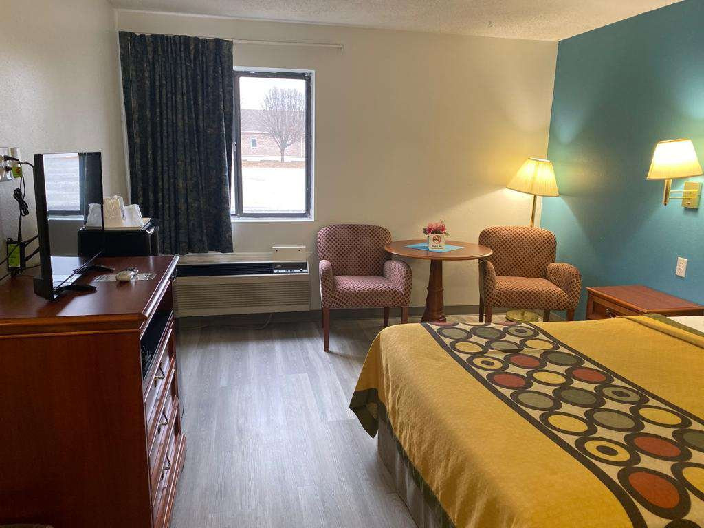 Americas Best Value Inn West Frankfort主图