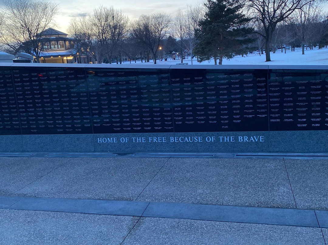 Saint Peter Area Veteran’s Memorial景点图片