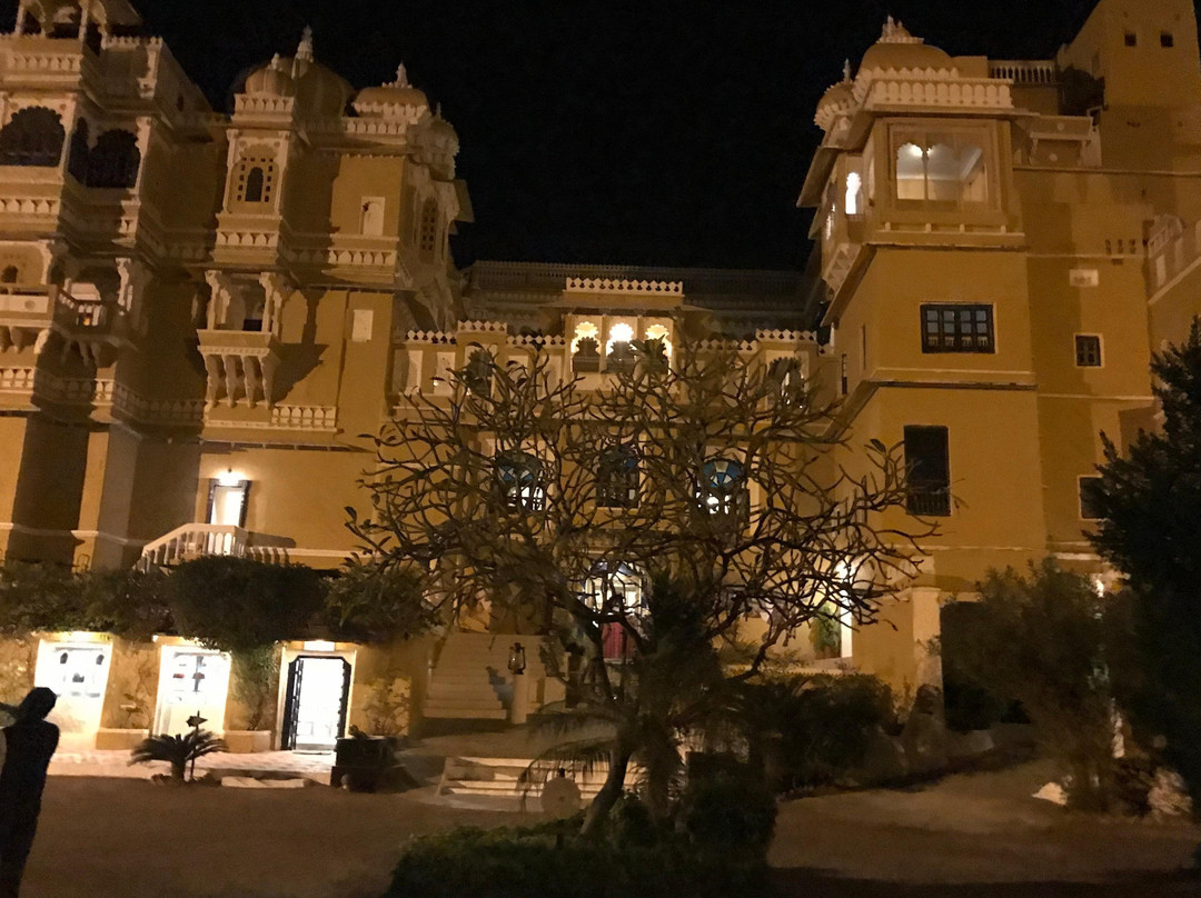 voyageinde.ca & intertskytours-斋蒲尔必去景点