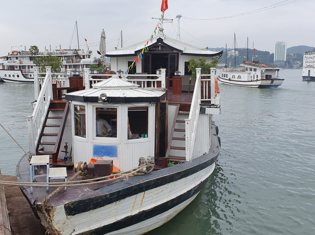 Amira Cruises-下龙湾必去景点