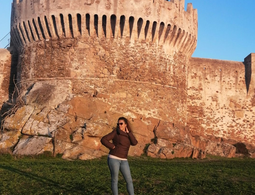 Torre Medievale e Rocca Degli Appiani-Populonia必去景点