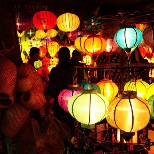 Dat Thành Shoe Shop-会安必去景点