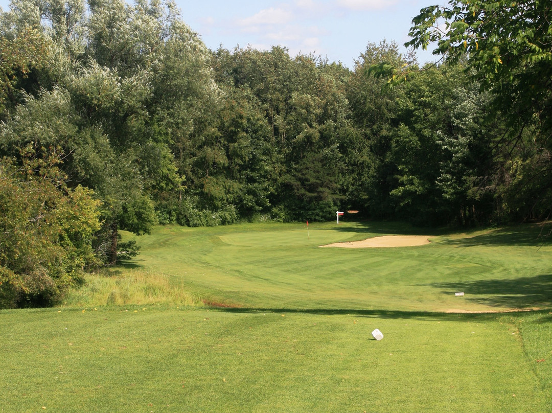 Pine Hills Golf Course景点图片