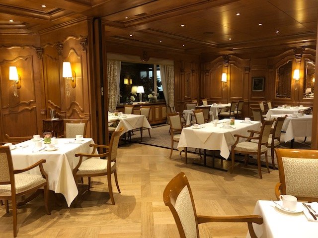 居特斯洛公园酒店-餐饮