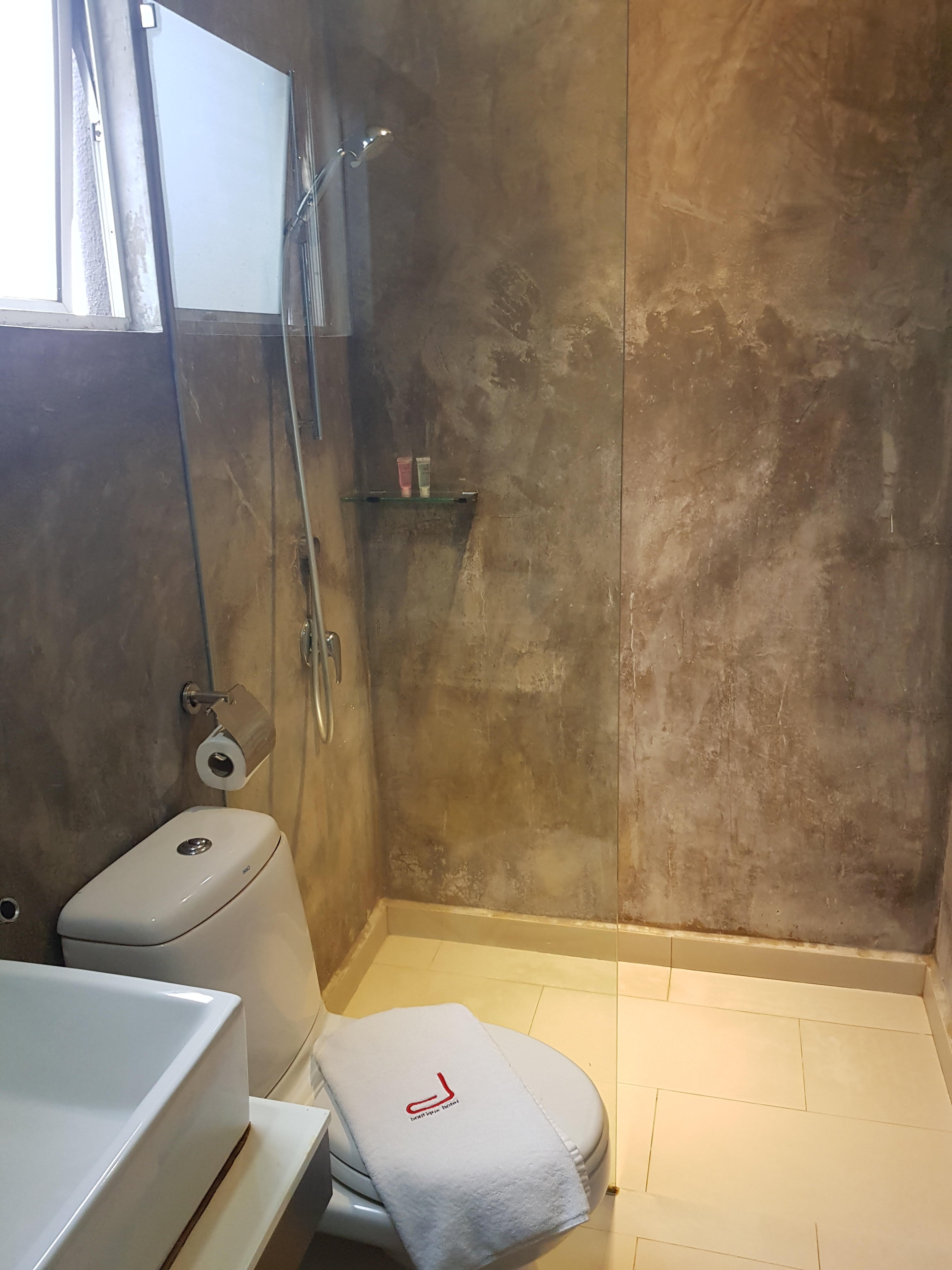 D Boutique Hotel-浴室