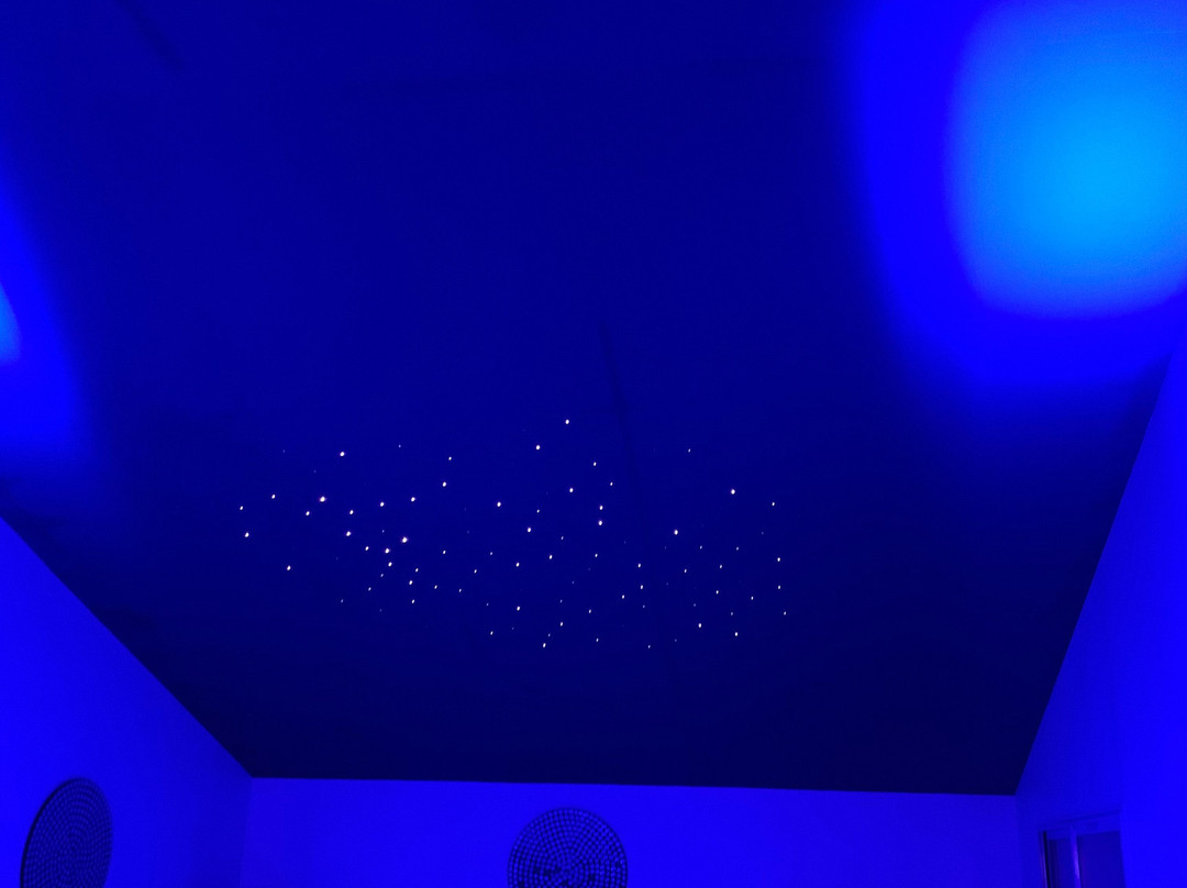 Le Miroir Des Etoiles主图