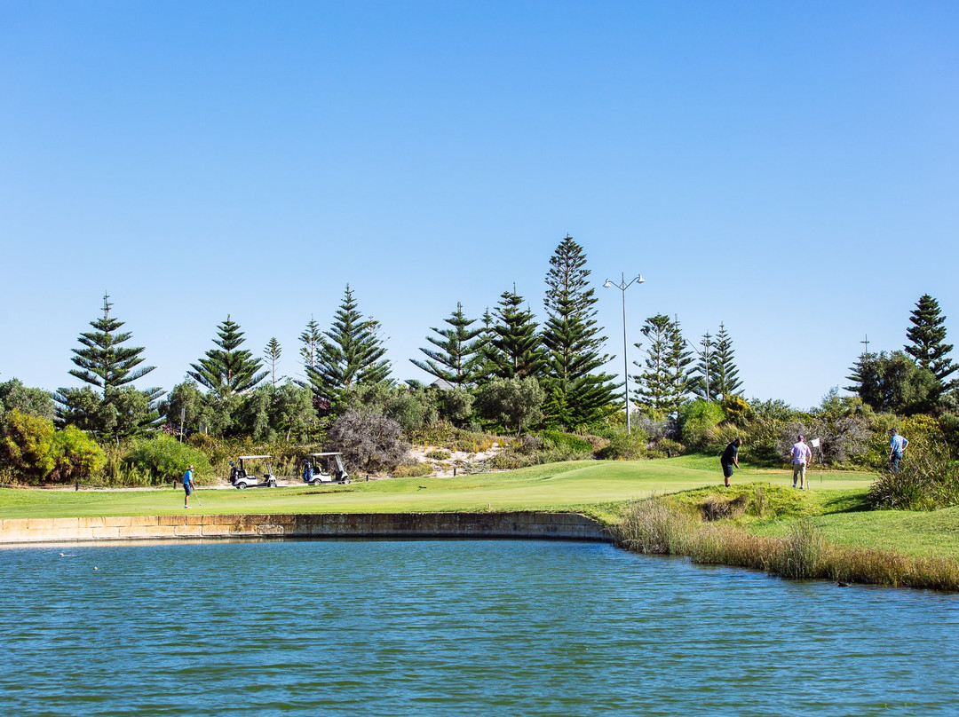 Secret Harbour Golf Links景点图片