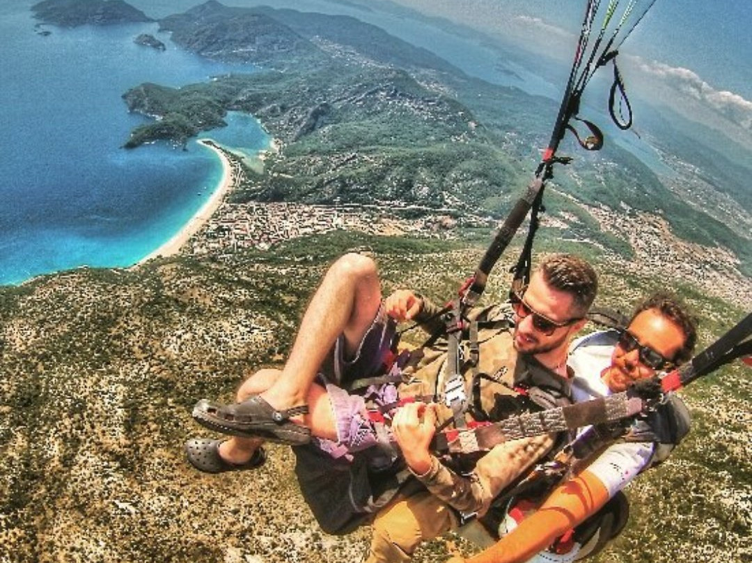 Skywalkers Paragliding景点图片