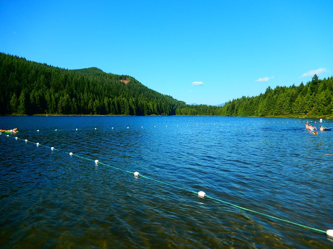 Rolley Lake Provincial Park景点图片